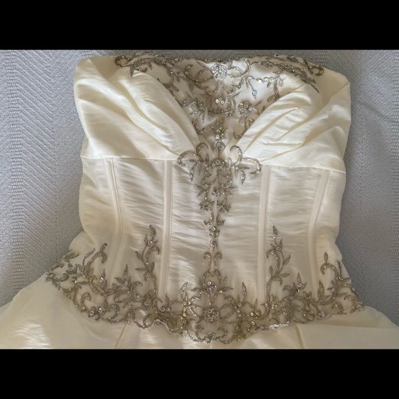 Christian Michele White Ball Gown - Picture 1 of 7